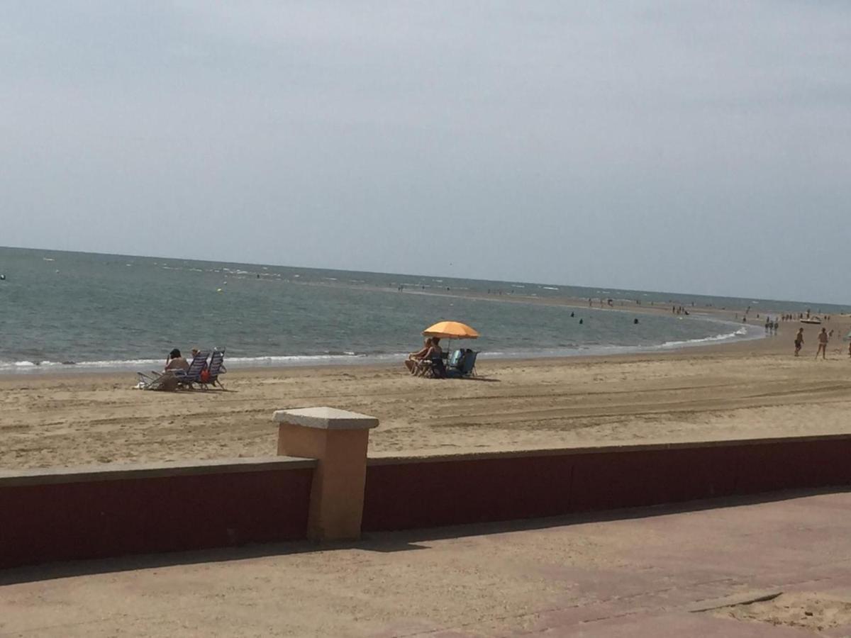 Primera Linea De Playa Con Vistas Al Mar Isla Canela Kültér fotó